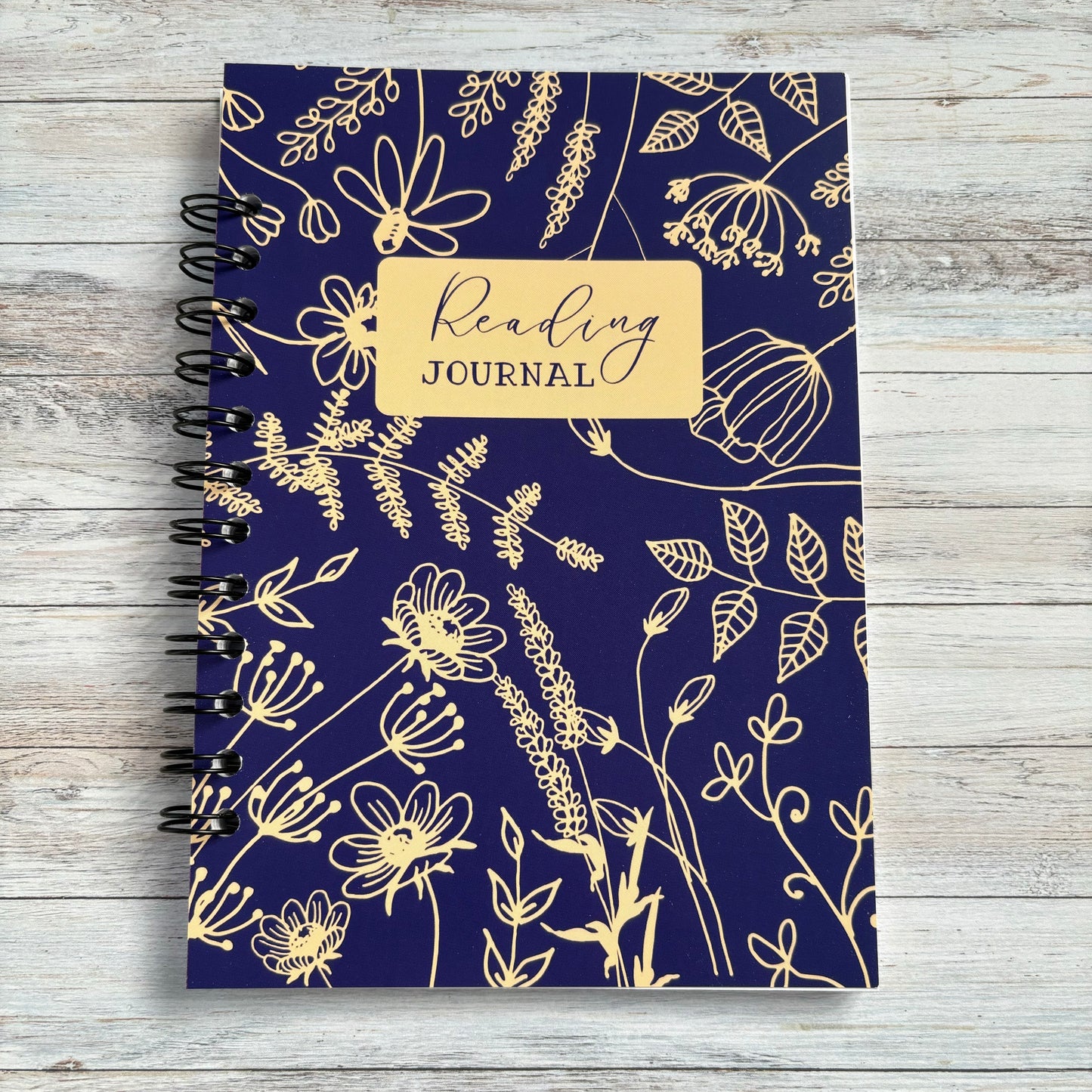 Reading Journal: TBR, Reading Log, Book Tracker, Book Reviews, Favourite Authors, Quotes And Best Reads.